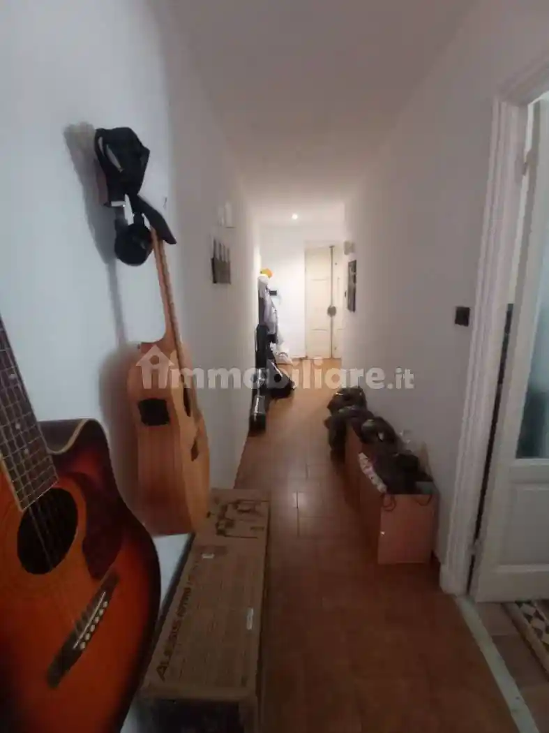 Trilocale buono stato, terzo piano, Centro Storico, La Spezia - foto 2