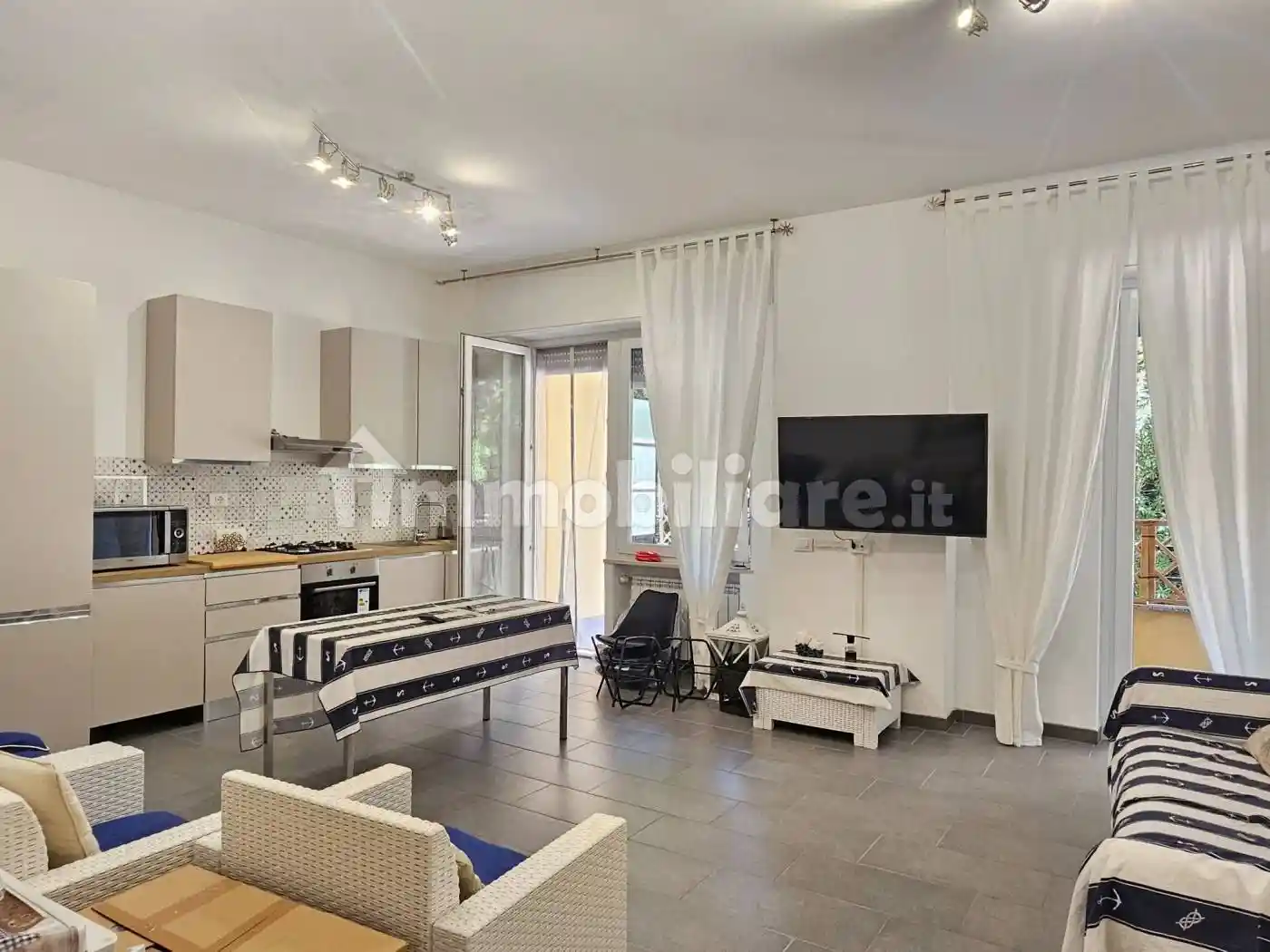 Appartamento in vendita a Spotorno