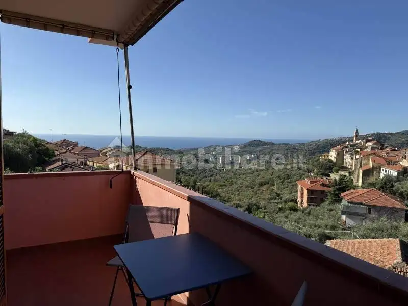 Appartamento in vendita a Civezza