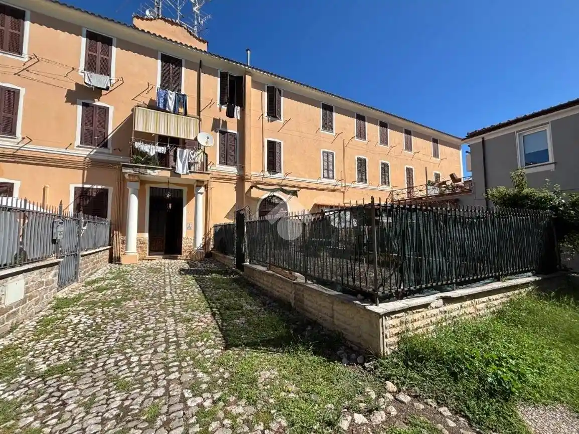 Appartamento in vendita a Cave