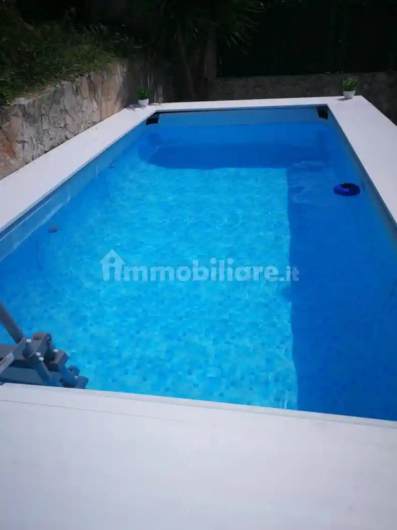 Villetta a schiera in vendita a Galluccio
