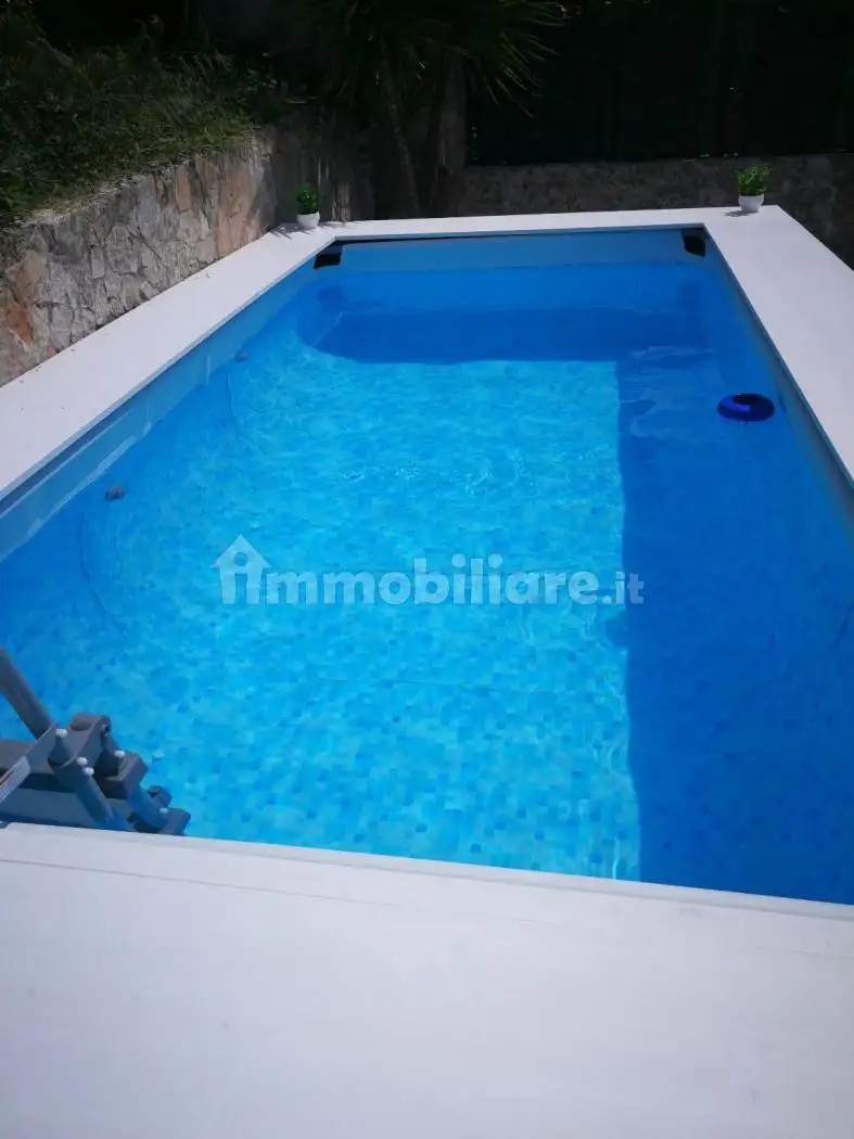 Villetta a schiera in vendita a Galluccio