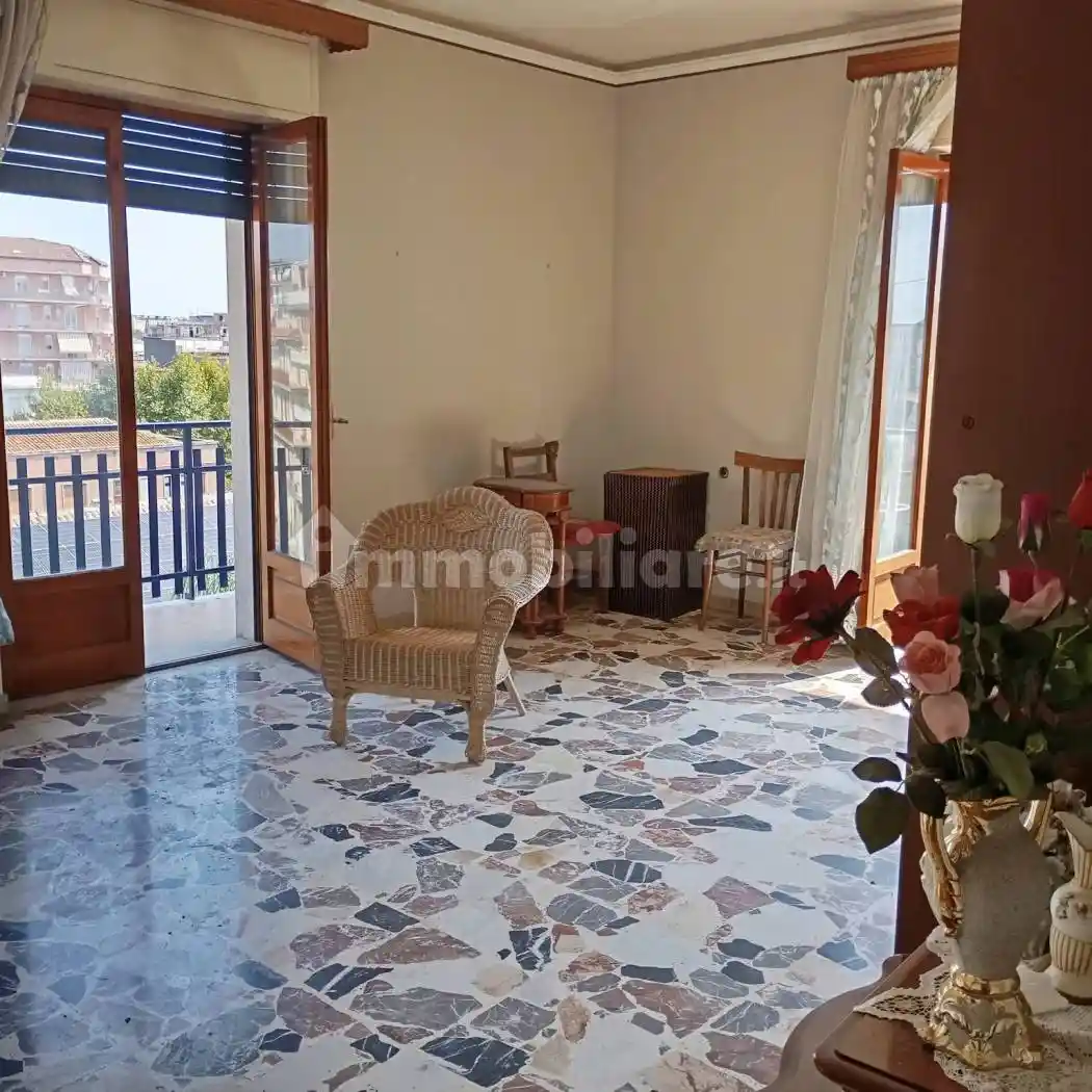 Appartamento in vendita a Aci Catena