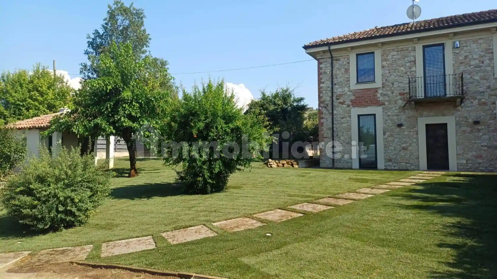 Rustico - Casale in vendita a Gazzola