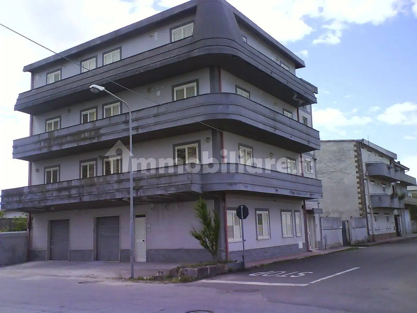 Palazzo - Edificio in vendita a San Ferdinando