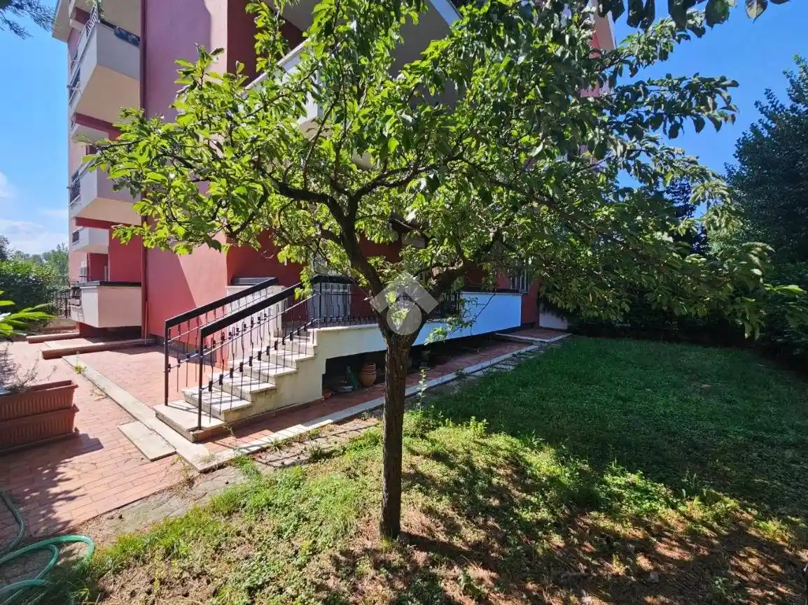 Bilocale via Friuli 1, Parco Hoffman, Sportella Marini, Prato Smeraldo, Foligno - foto 2