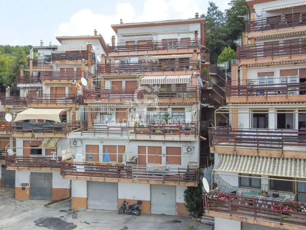 Trilocale via Vittorio Bachelet 8, Centro, Allumiere - foto 4