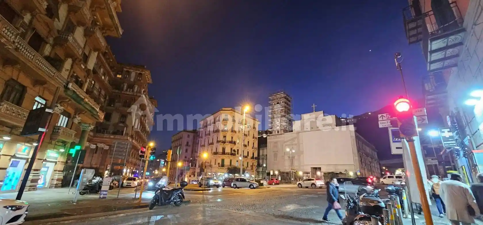 Appartamento in vendita a Napoli