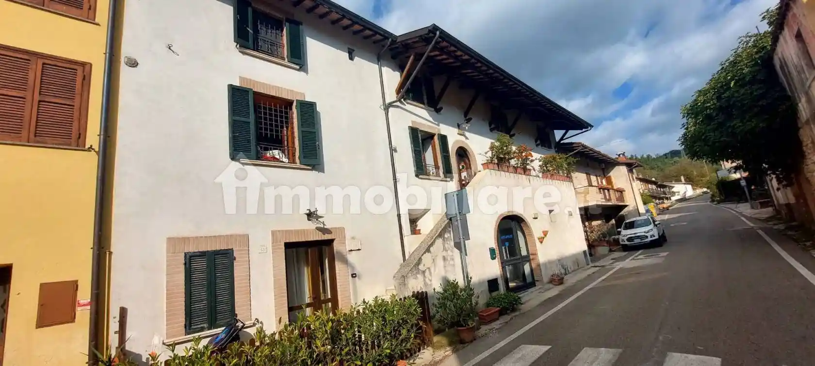 Casa indipendente in vendita a Spoleto