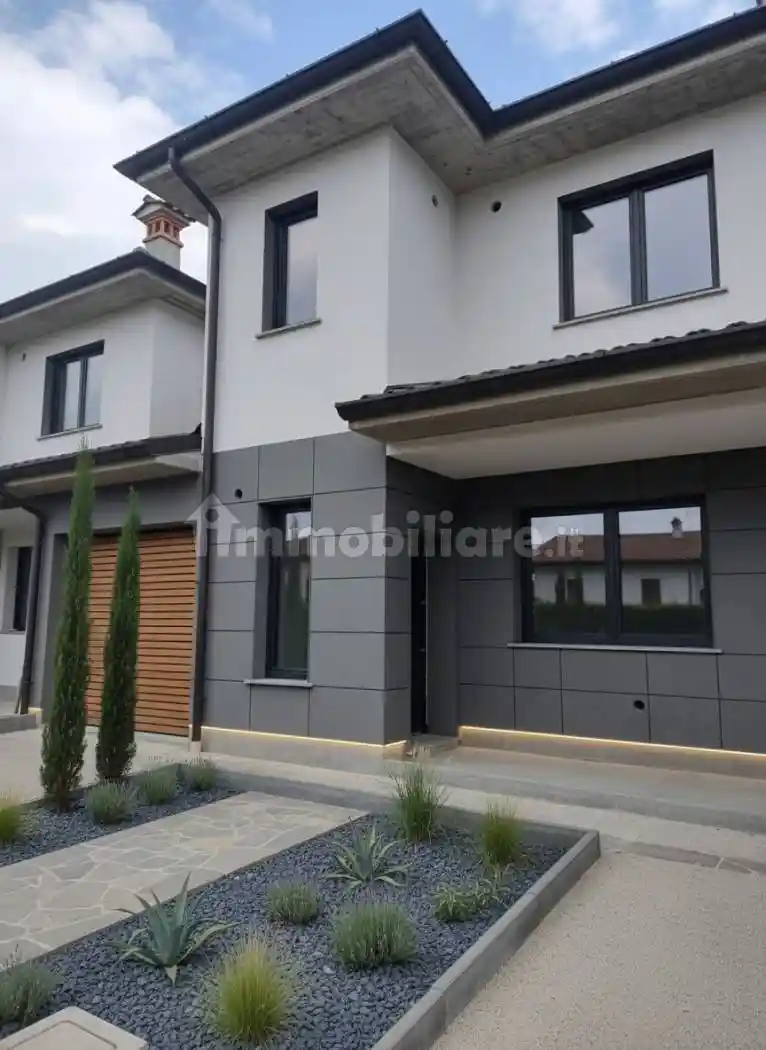 Villetta a schiera in vendita a Roncaro