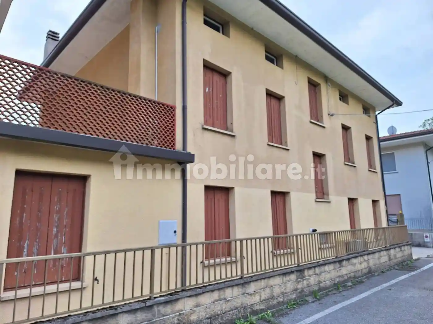 Villa in vendita a Montereale Valcellina