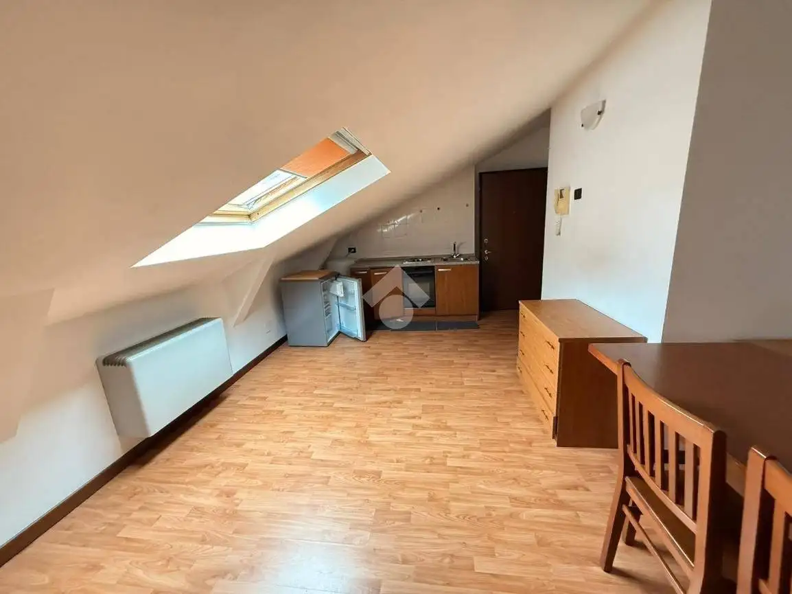 Appartamento in affitto a Pavia