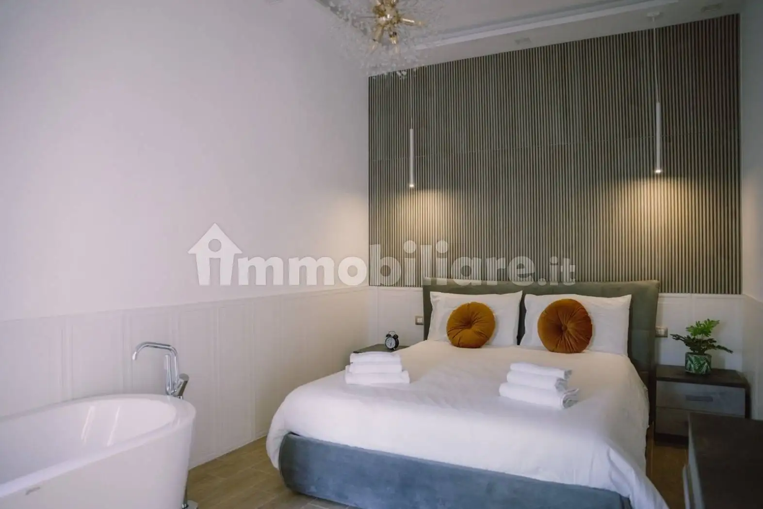 Bilocale via Ilioneo 106, Bagnoli, Napoli