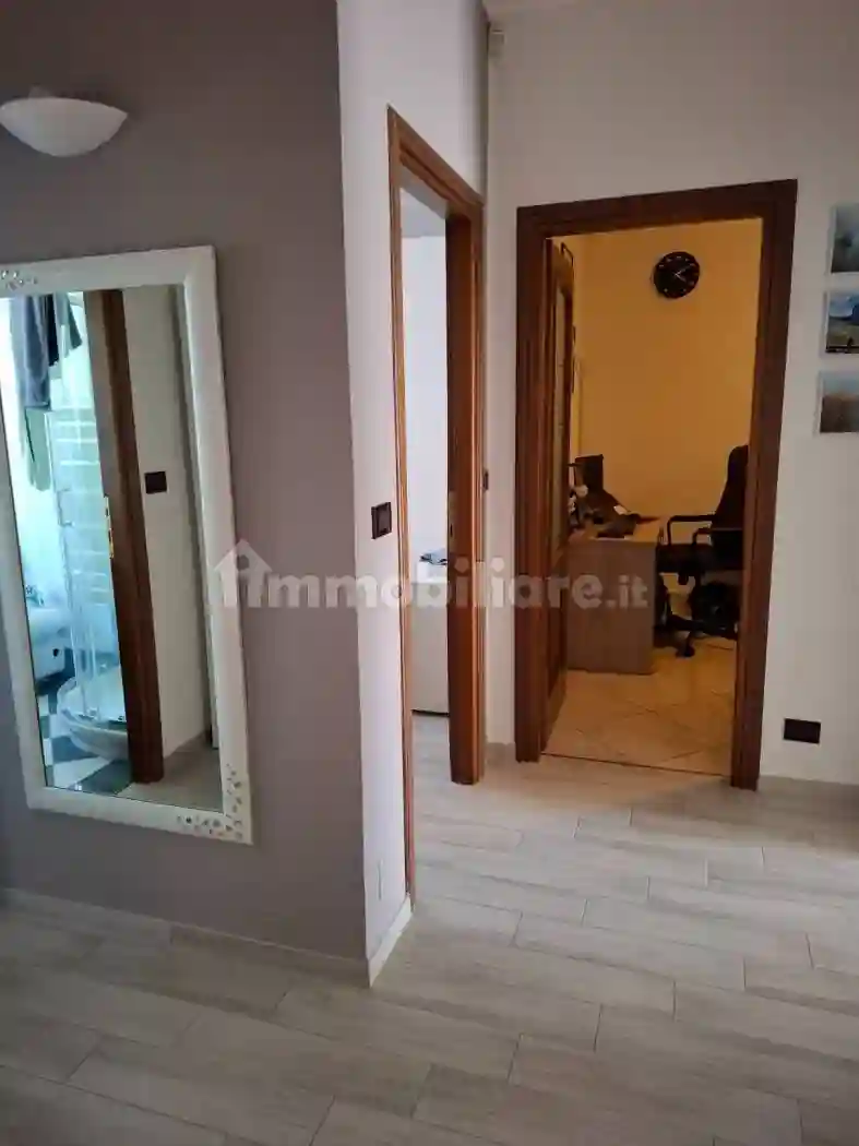 Trilocale via Andrea Provana, Centro, Leinì - foto 4