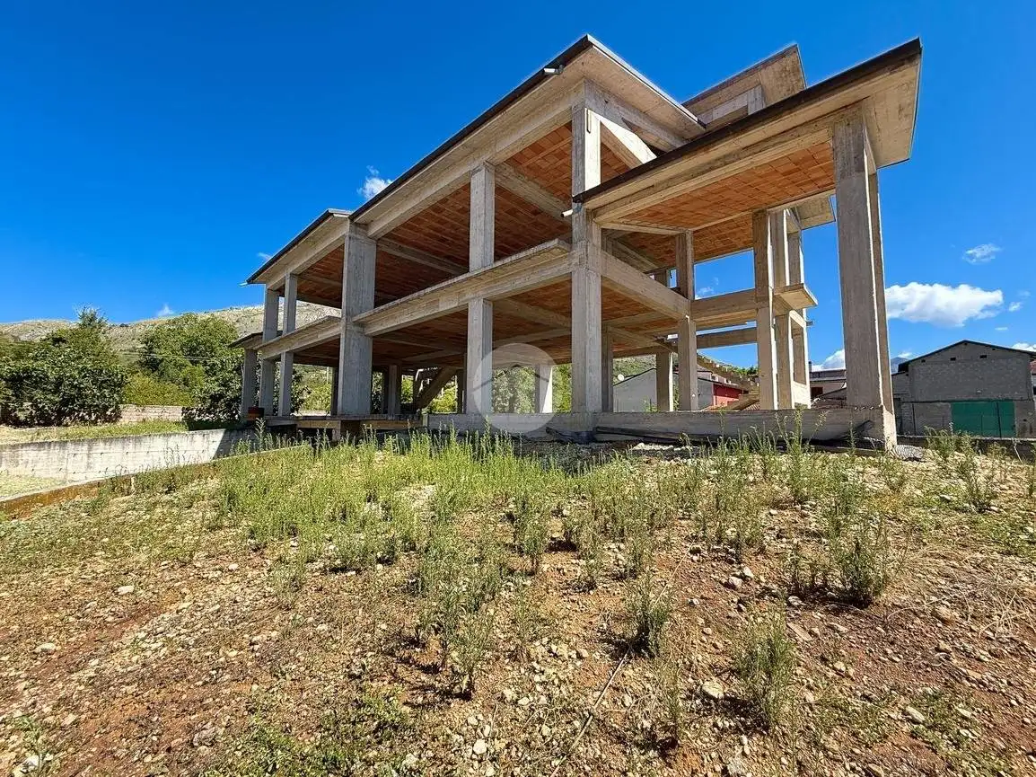 Villa in vendita a Avezzano