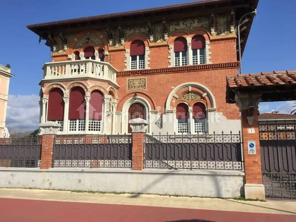 Villa in vendita a Massa