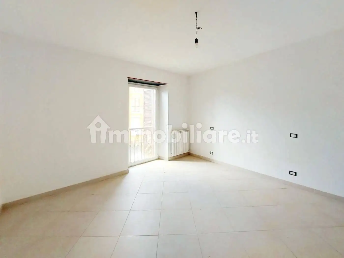 Appartamento in vendita a Borzonasca