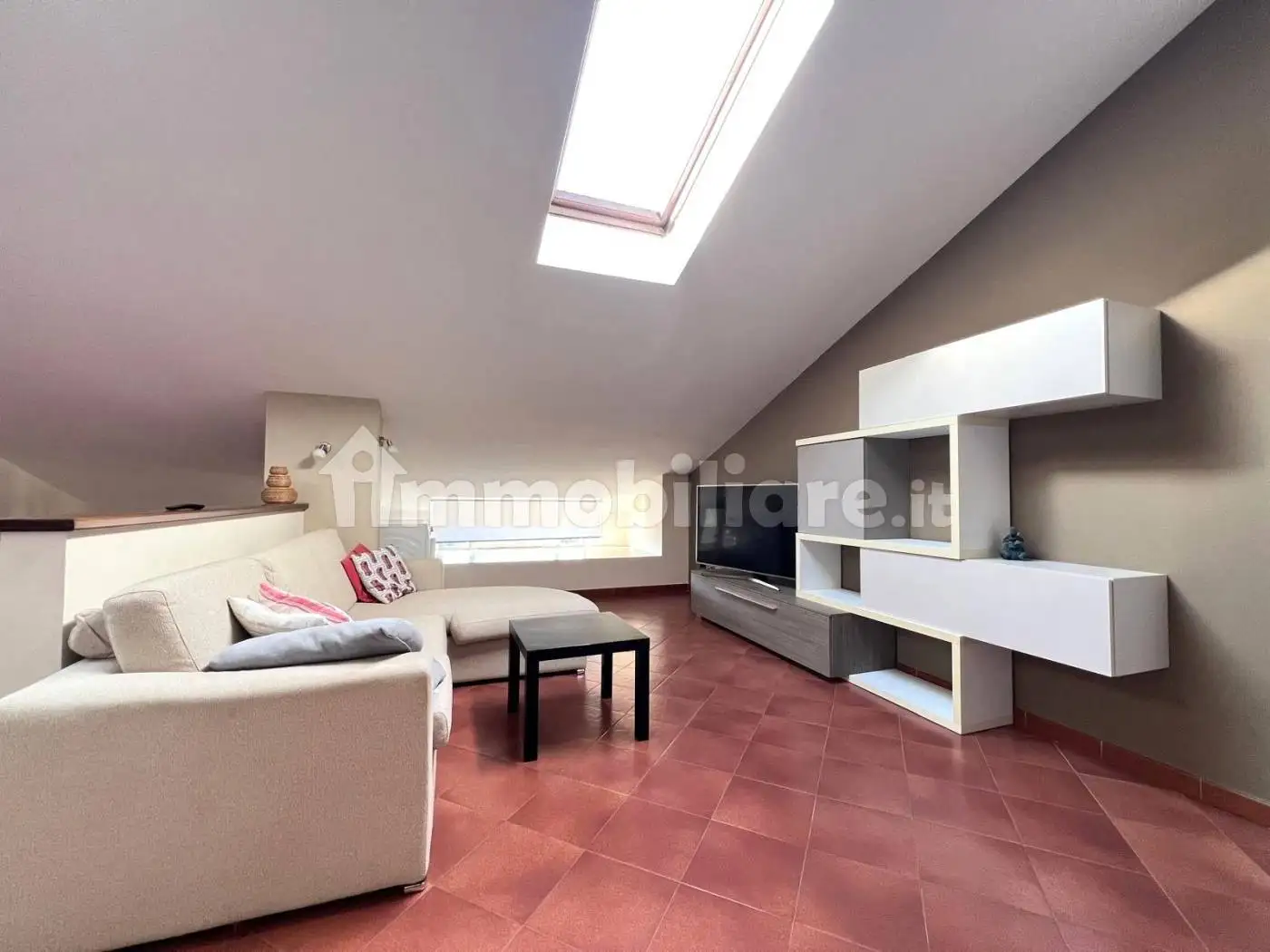 Trilocale piazza Europa 13, Centro, Canale - foto 3