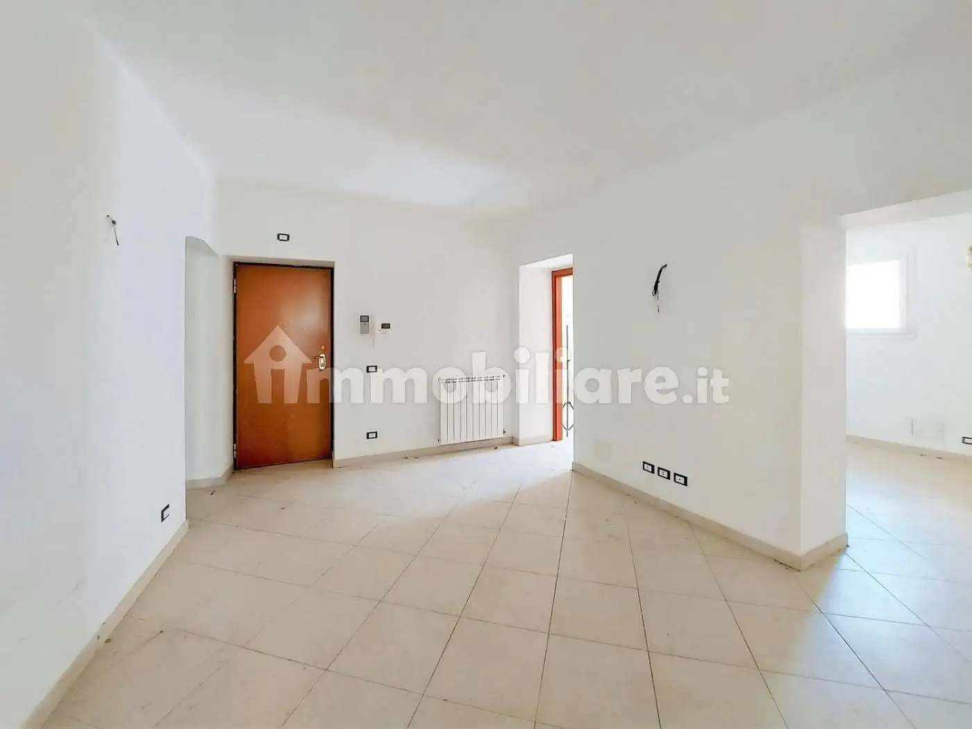 Appartamento in vendita a Borzonasca