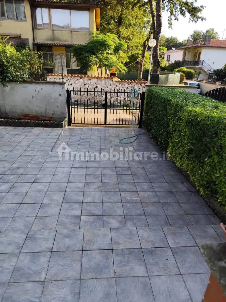 Villetta a schiera in vendita a Valentano