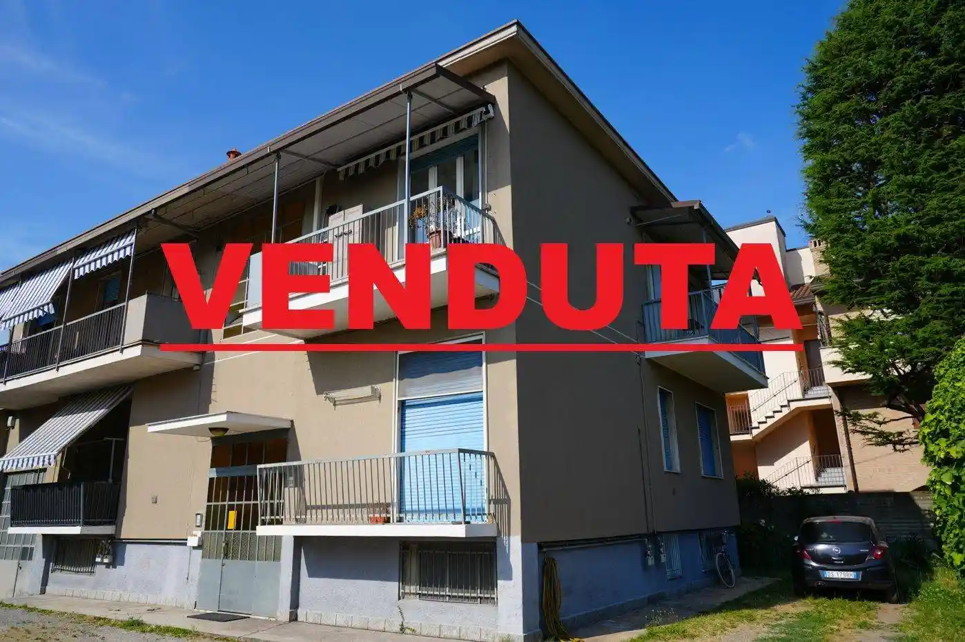 Appartamento in vendita a Biassono