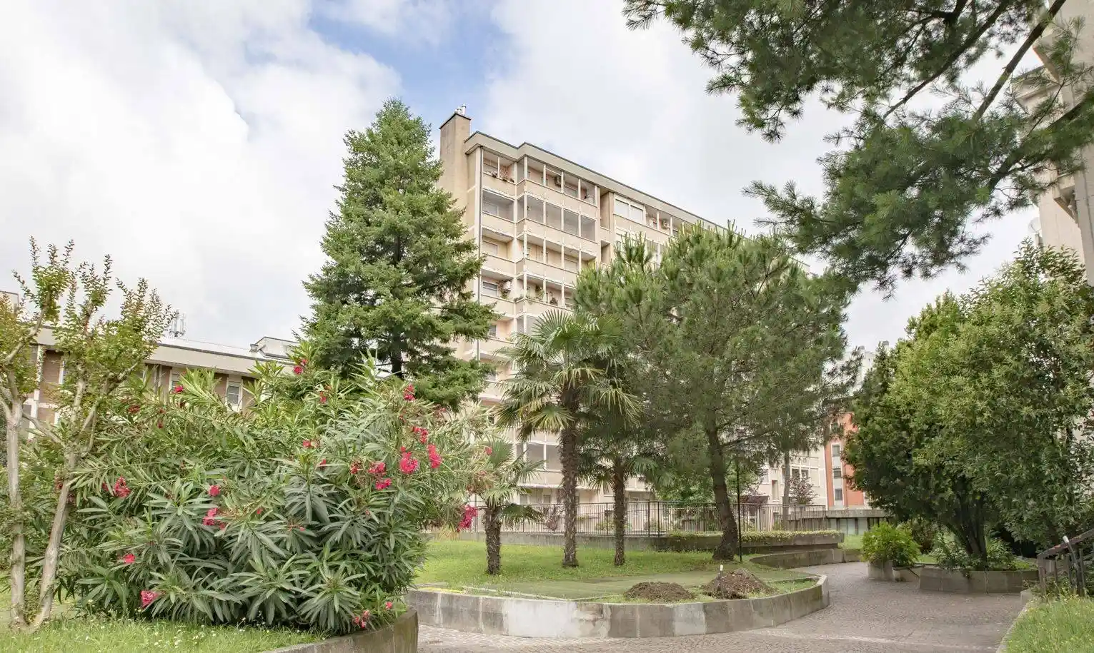 Trilocale via dei Guarneri 24, Vigentino - Fatima, Milano - foto 3