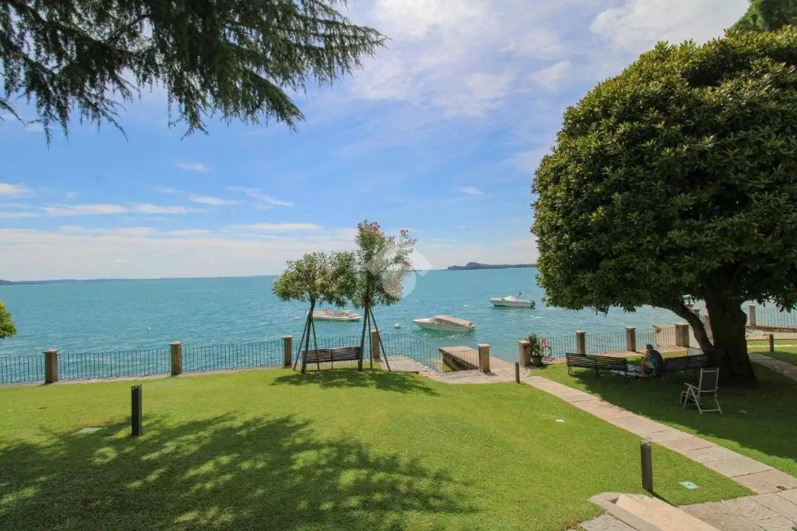Appartamento in affitto a Gardone Riviera