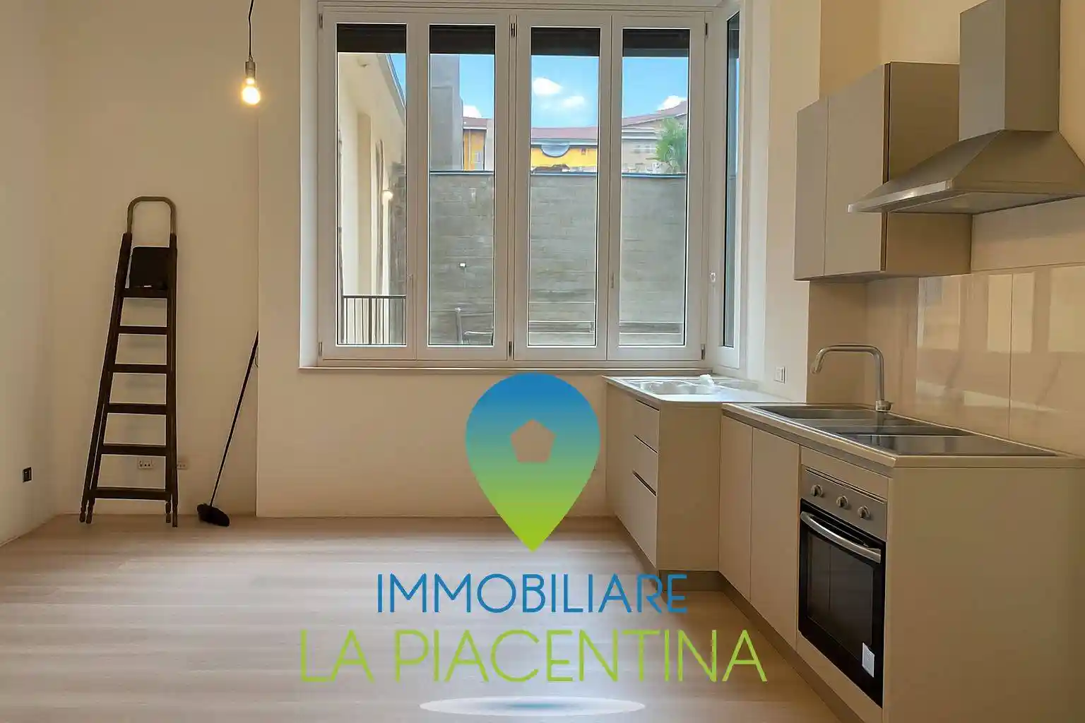 Appartamento in vendita a Piacenza