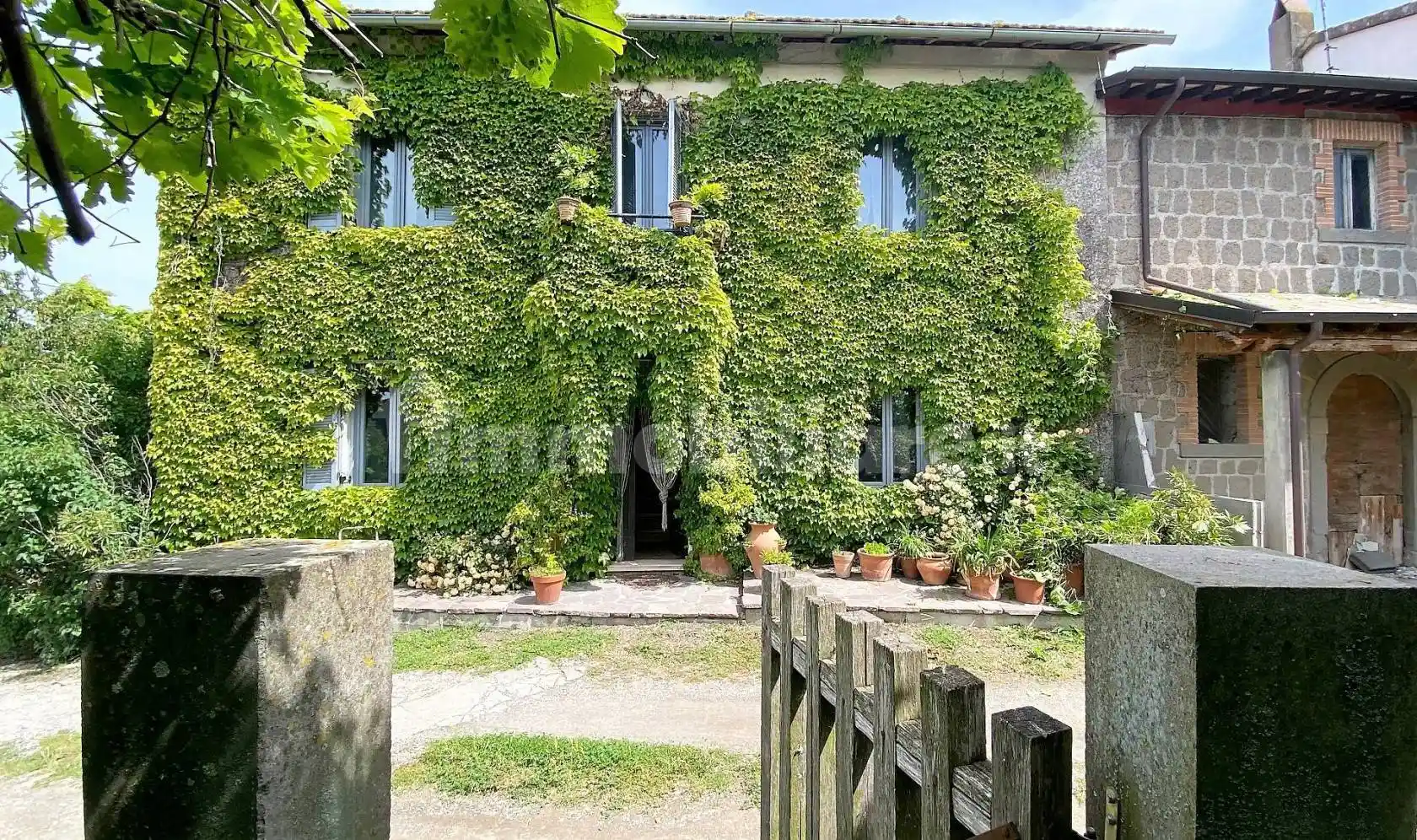 Rustico - Casale in vendita a Montefiascone