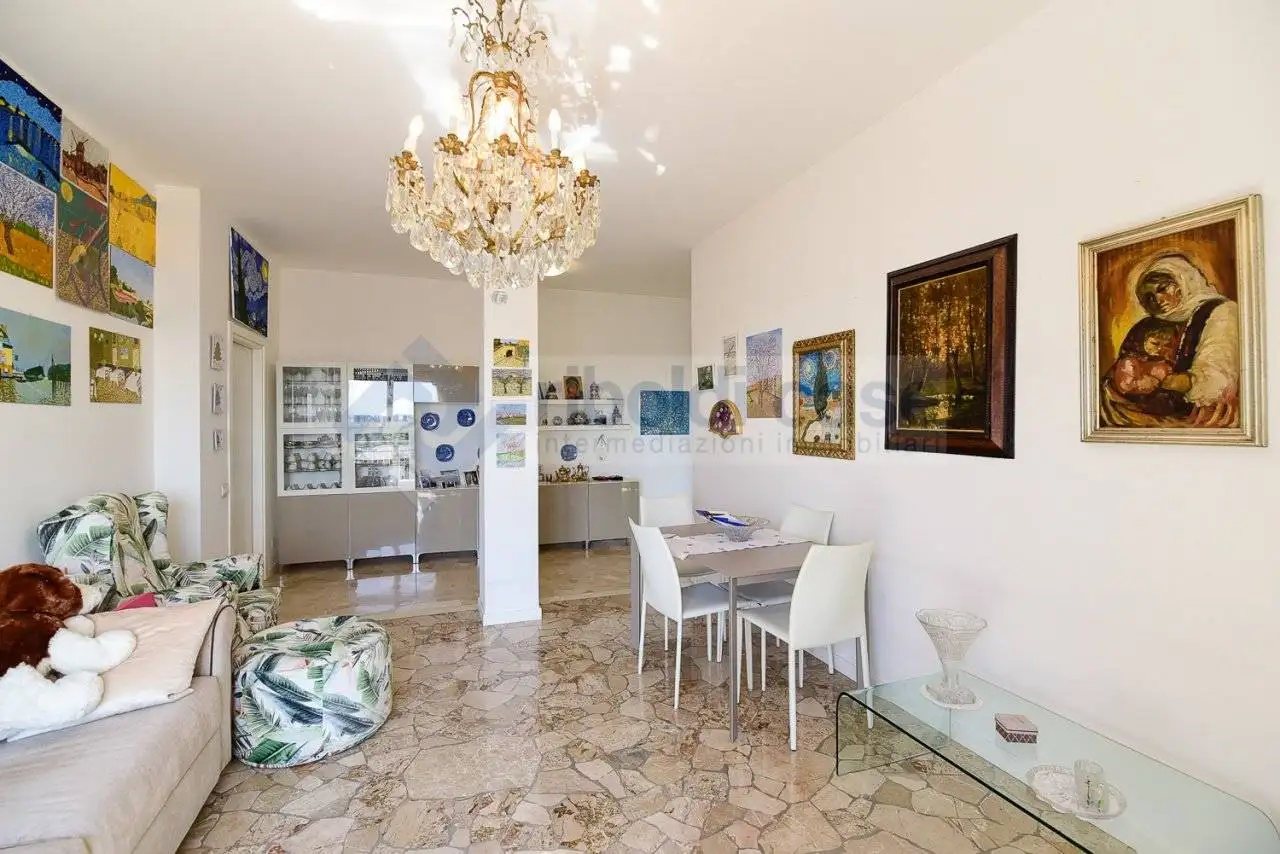 Appartamento in vendita a Seregno