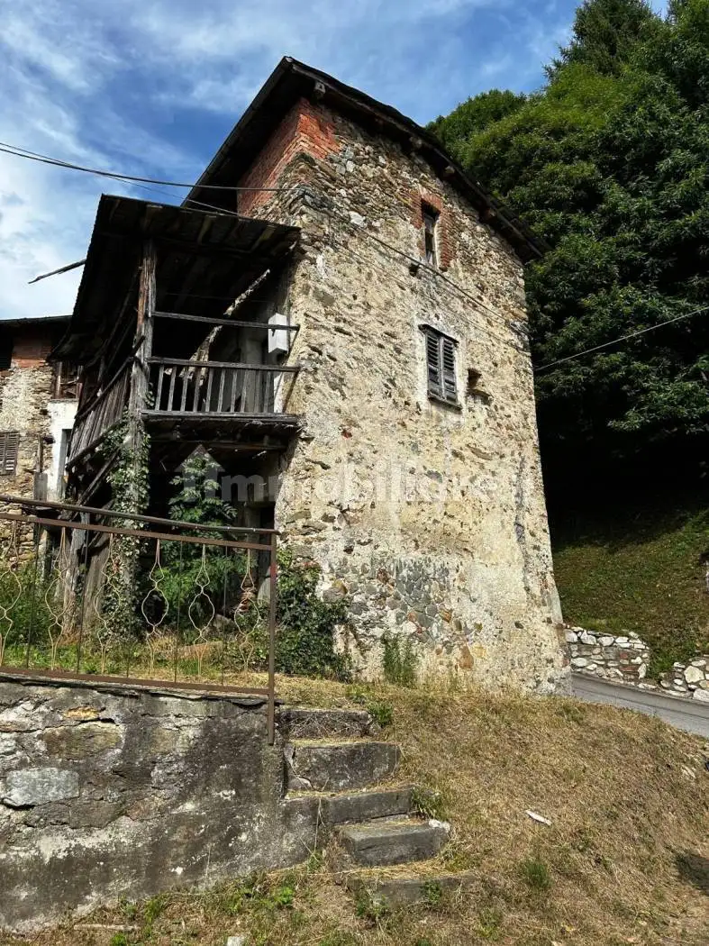 Casa indipendente in vendita a Pamparato