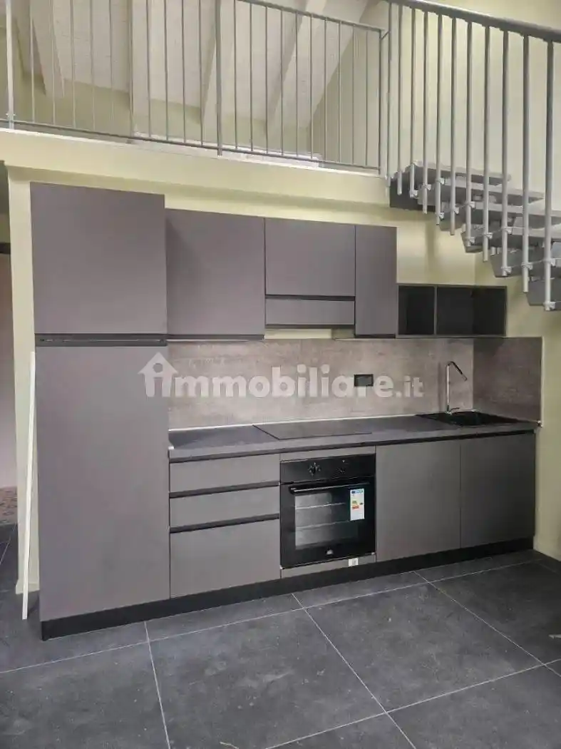 Trilocale via Roma 21, Centro Storico, Cuneo - foto 2