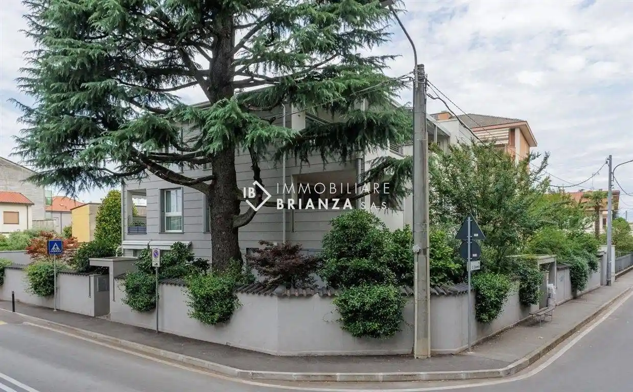 Attico - Mansarda in vendita a Biassono