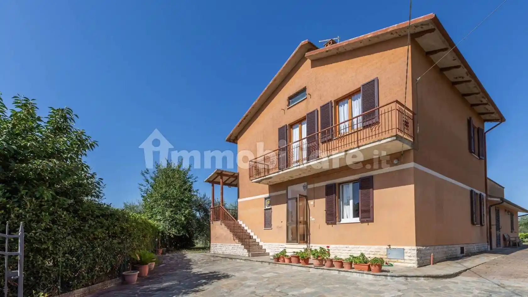 Terratetto unifamiliare via Vittorio Emanuele, 43, Centro, Castiglione del Lago - foto 2