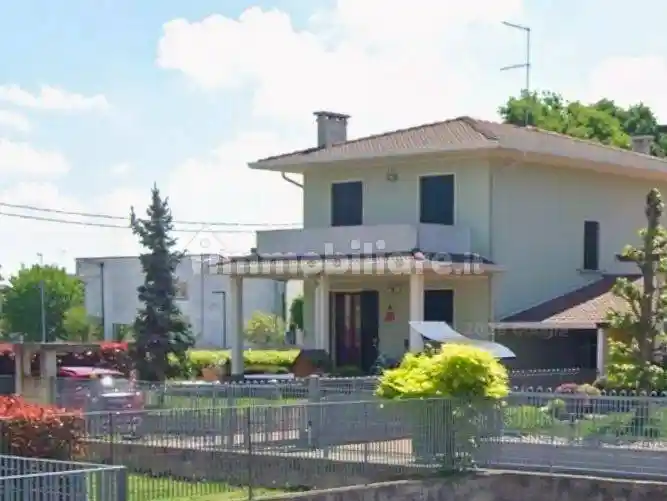 Villa in vendita a Bovolone