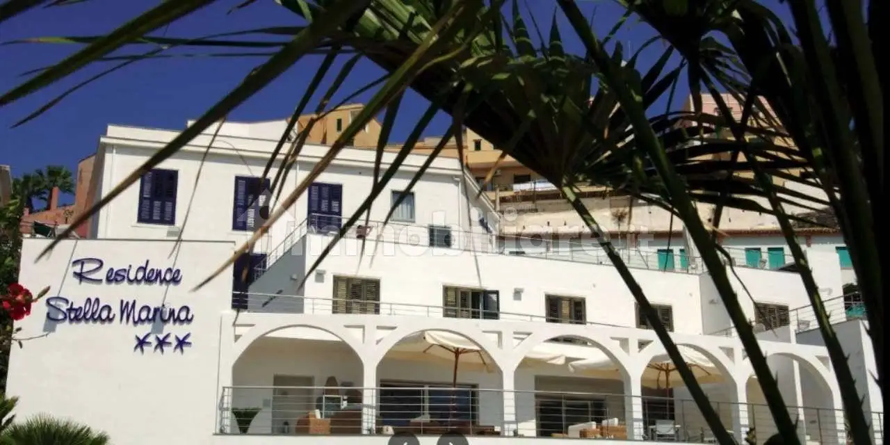 Palazzo - Edificio in vendita a Ustica