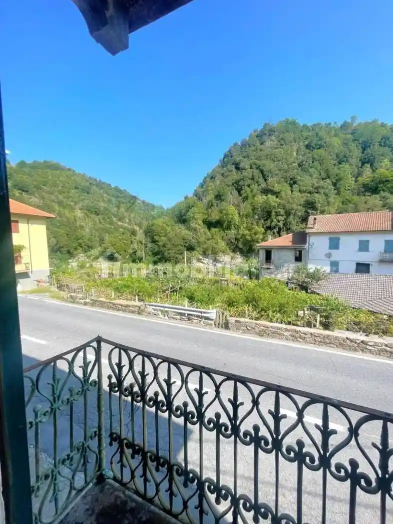 Terratetto unifamiliare via Lorenzo  Lucifredi, Centro, Borghetto d'Arroscia - foto 5