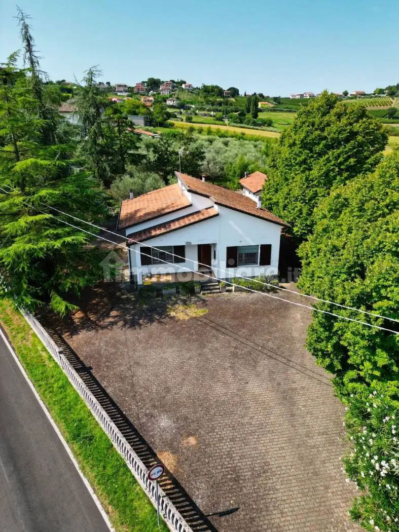 Casa indipendente in vendita a Longiano