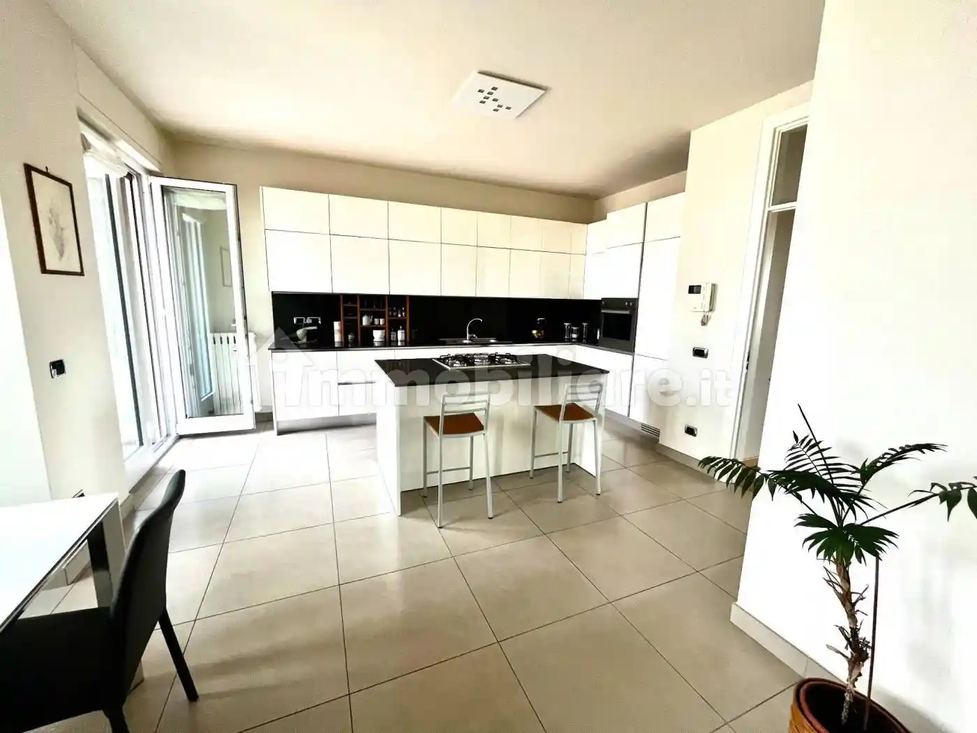 Quadrilocale viale Monte Ceneri 58, Ghisolfa - Mac Mahon, Milano - foto 2