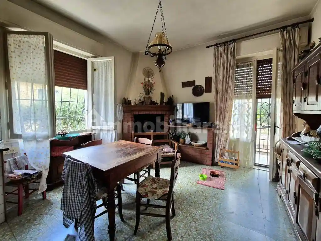 Casa indipendente in vendita a Calenzano