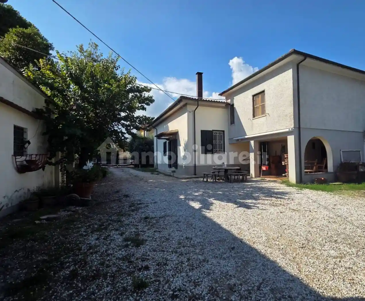 Villa in vendita a Collesalvetti