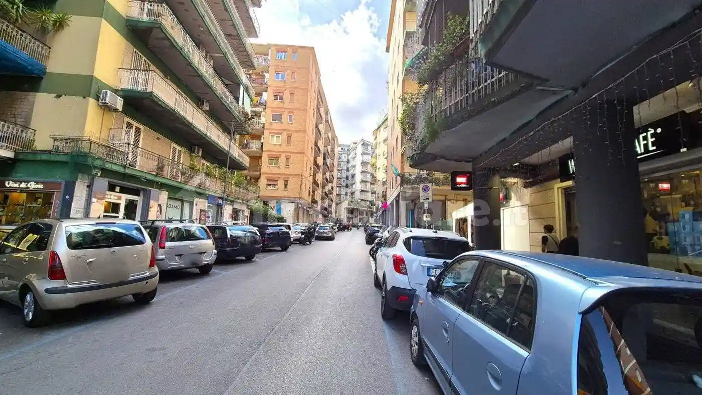 Appartamento in affitto a Napoli