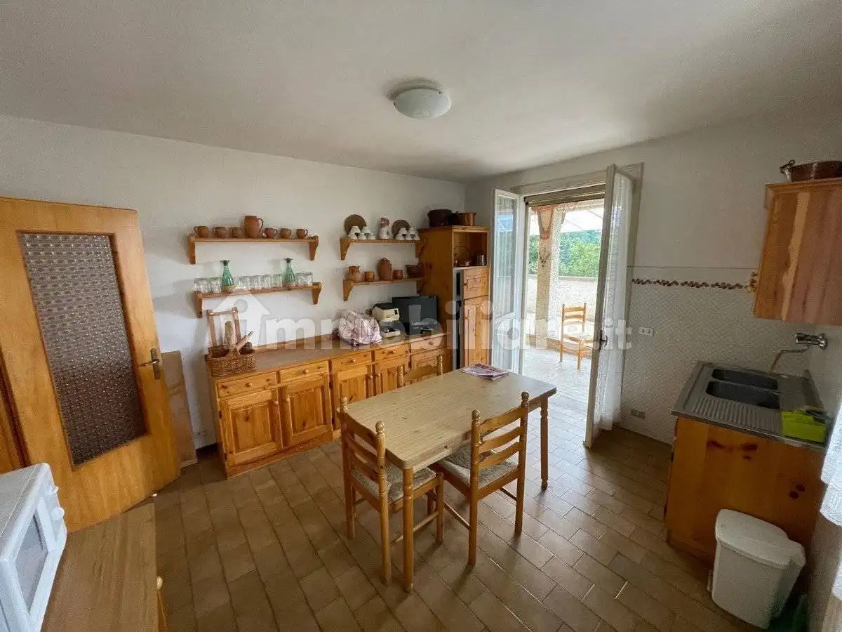 Trilocale buono stato, secondo piano, Centro, Casina - foto 4