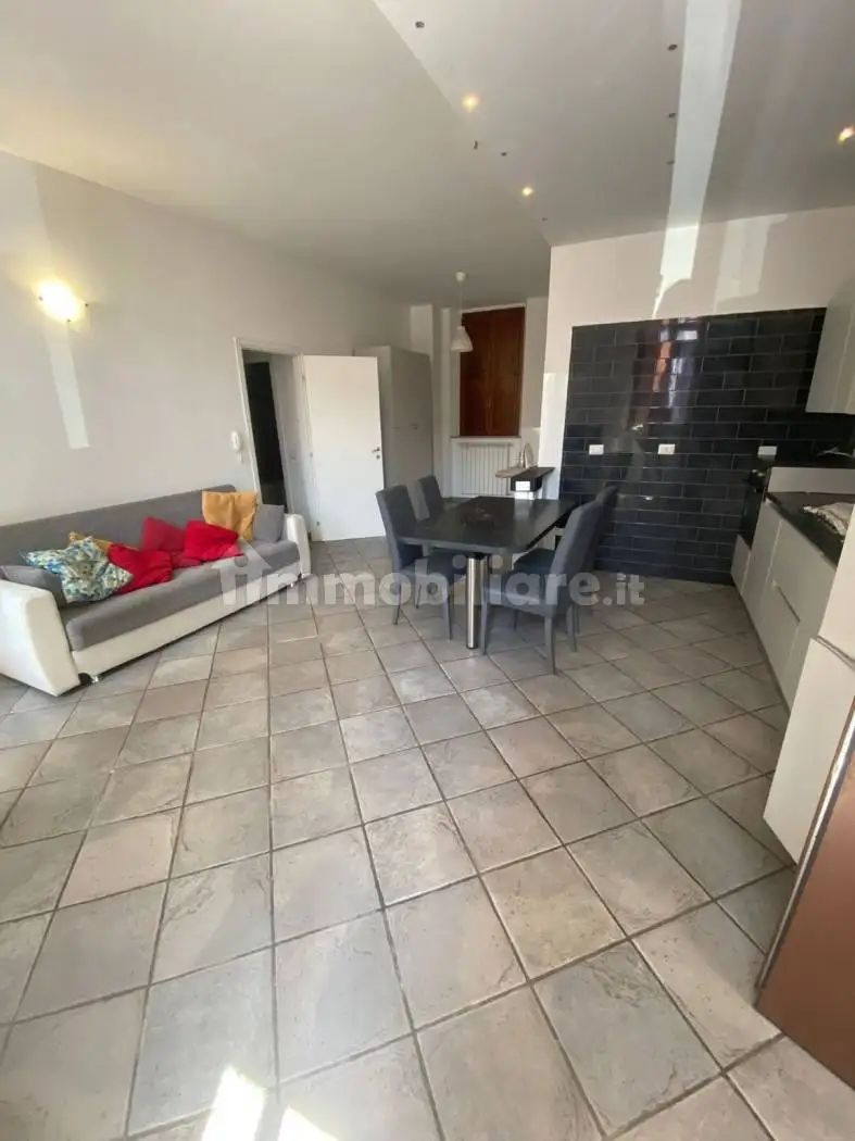 Appartamento in affitto a Somma Lombardo