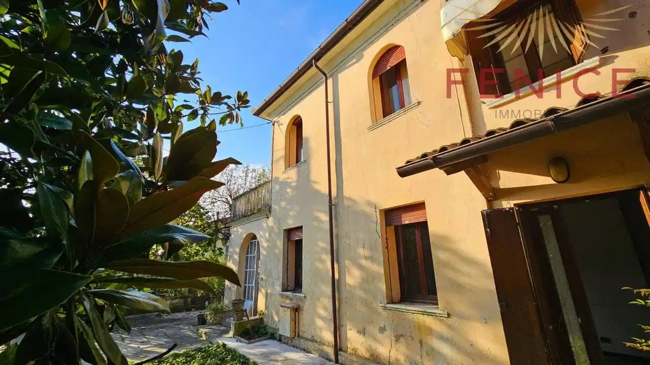 Villa unifamiliare via Delle Battaglie, Centro, Cornuda - foto 5