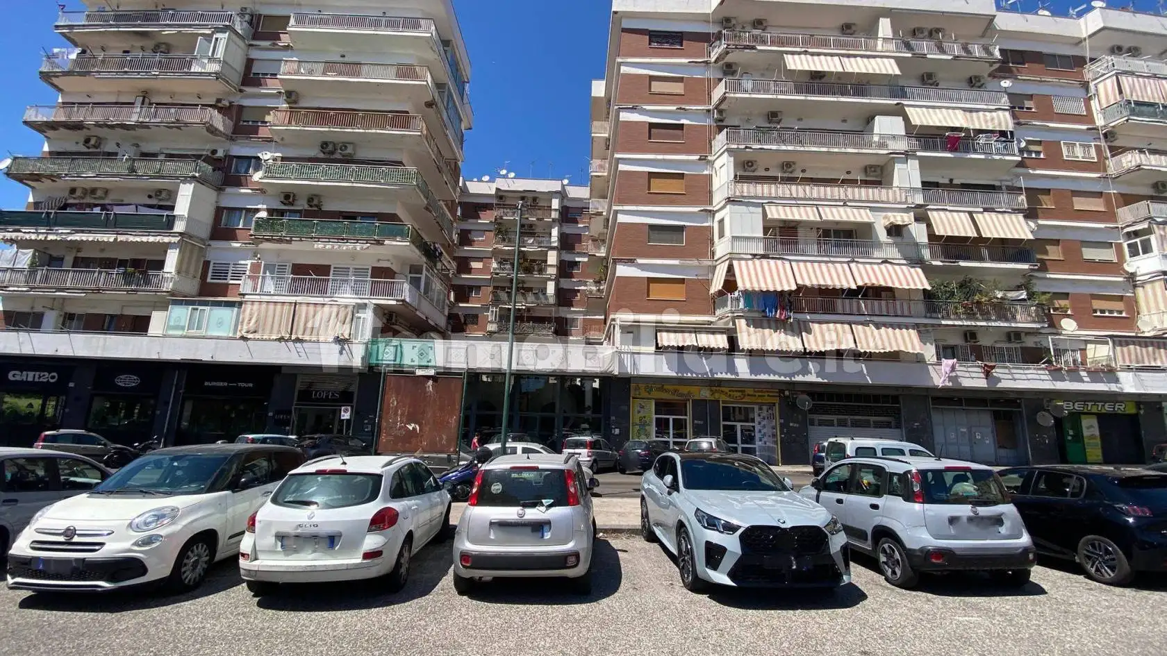 Appartamento in vendita a Napoli