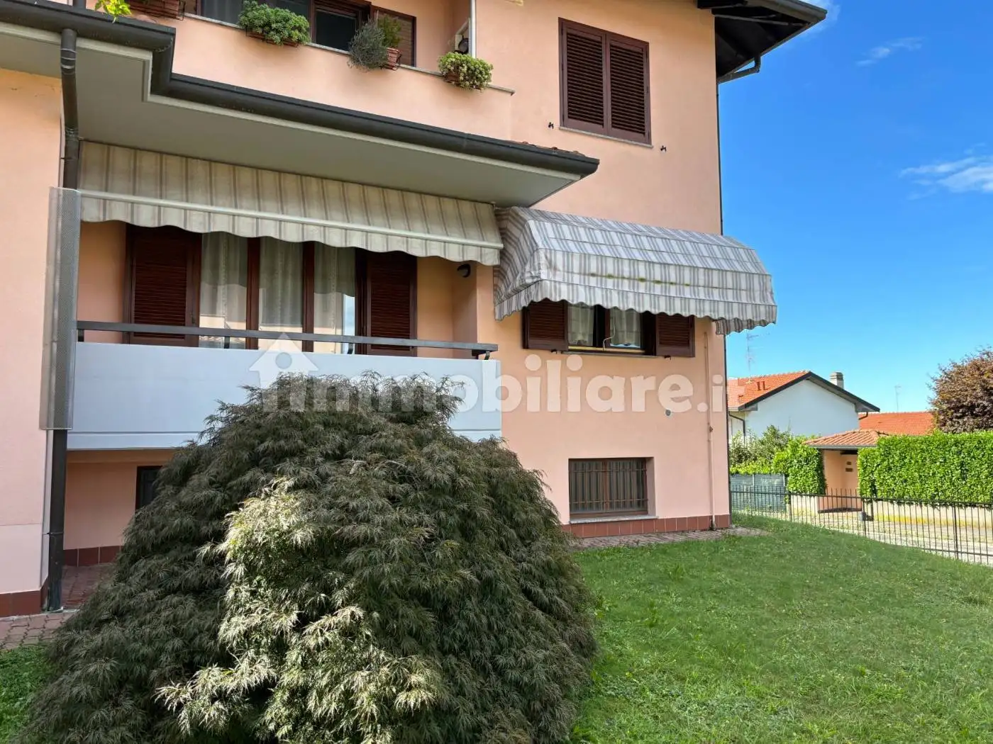 Trilocale via Belvedere 37, Centro, Castronno - foto 3