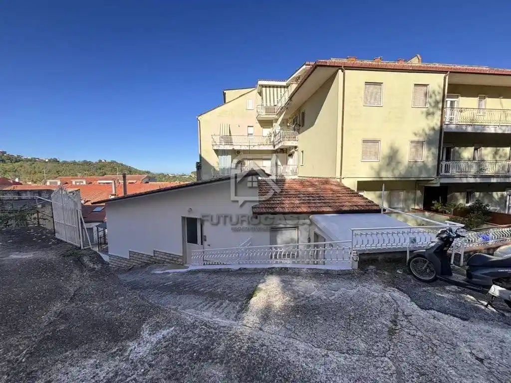 Terratetto unifamiliare 75 m², ottimo stato, Ariano Irpino - foto 3