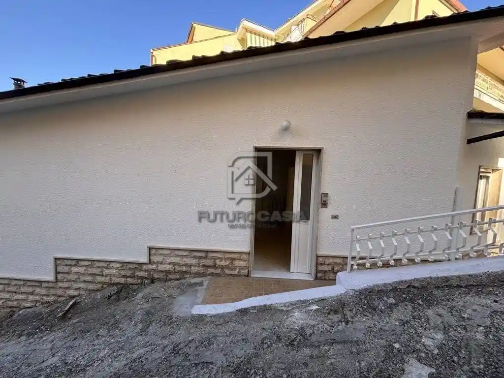 Terratetto unifamiliare 75 m², ottimo stato, Ariano Irpino - foto 4