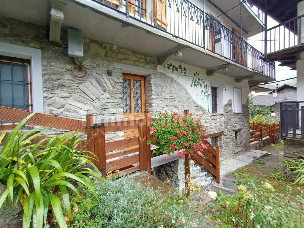 Appartamento in vendita a Aymavilles